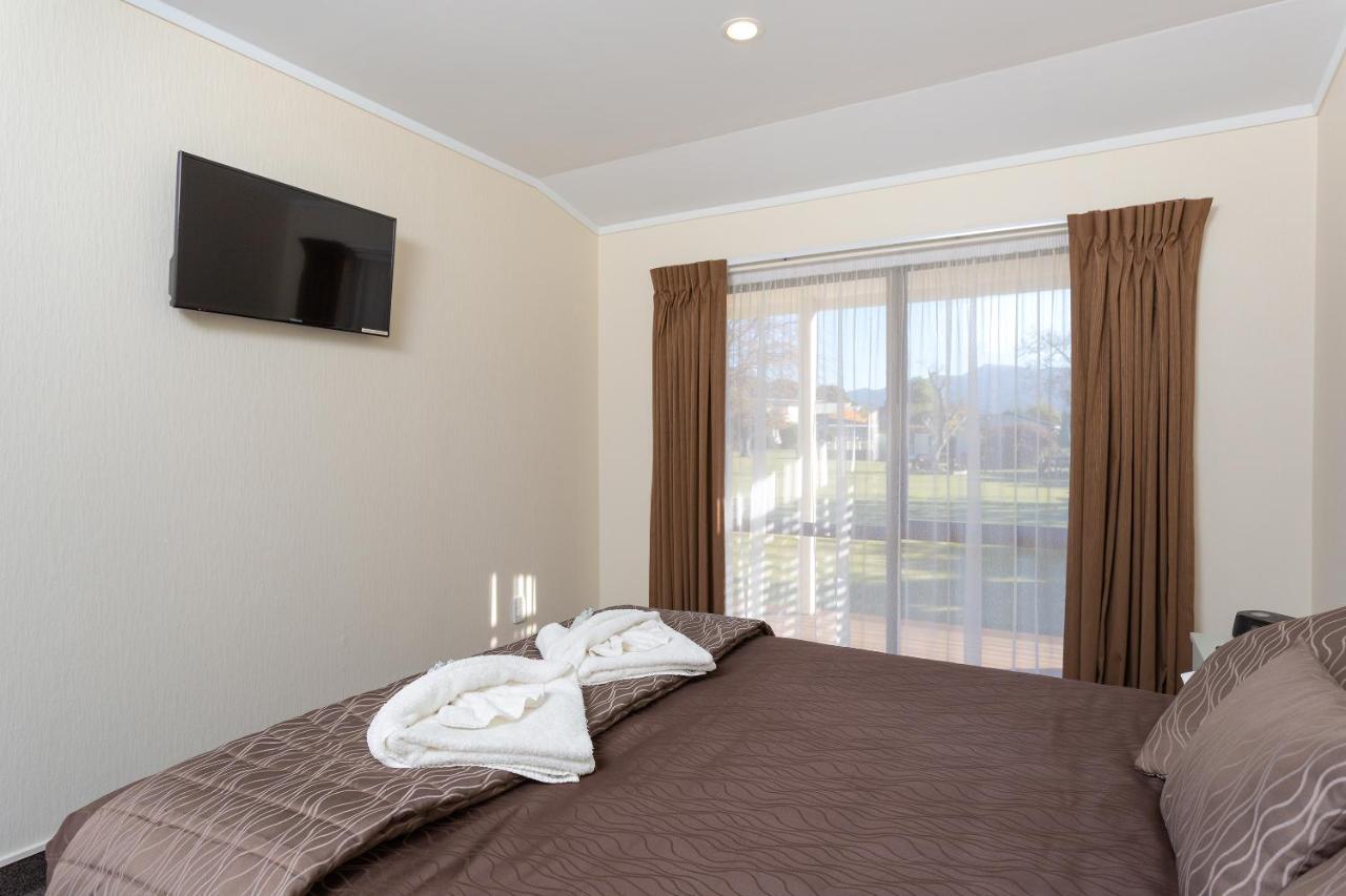 The Park Motel Motueka Bagian luar foto